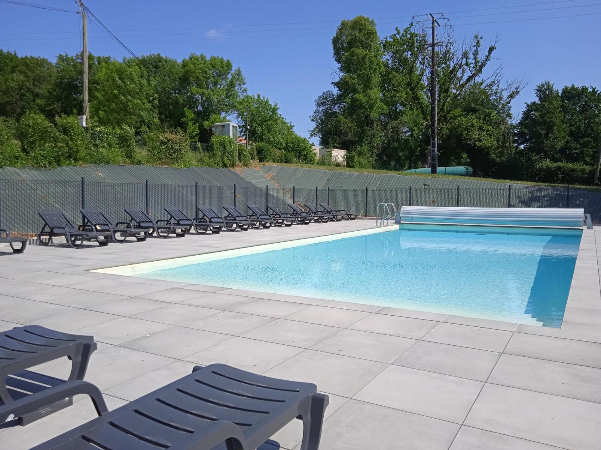 Olydea Le Lambon - Prailles-La-Couarde Hotel ภายนอก รูปภาพ